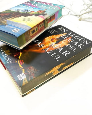 La casa en el mar más azul